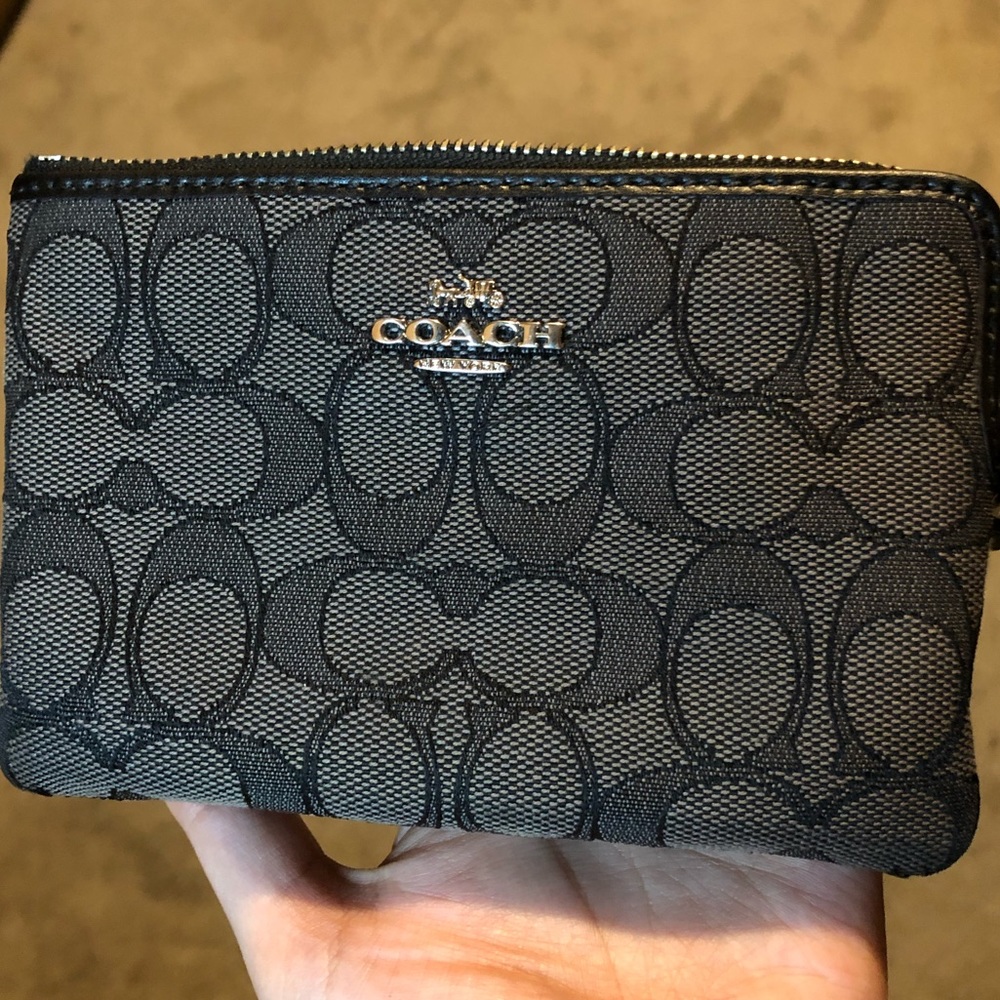 COACH WOMEN WALLET